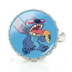 Bague Stitch mange une glace